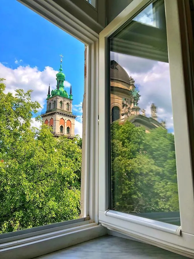 Apartments Near Rynok Square On Staroyevreyska And Fedorova Streets Львов